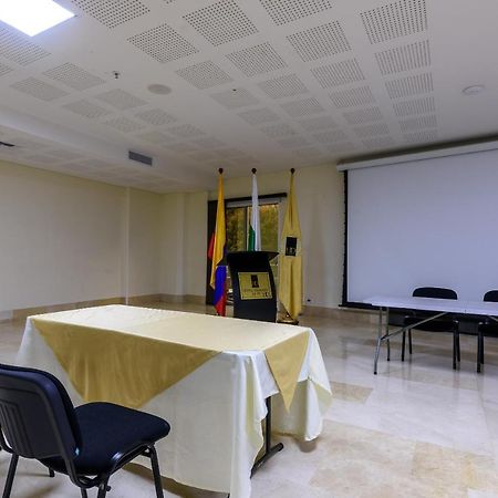 מדיין Hotel Dorado La 70 מראה חיצוני תמונה